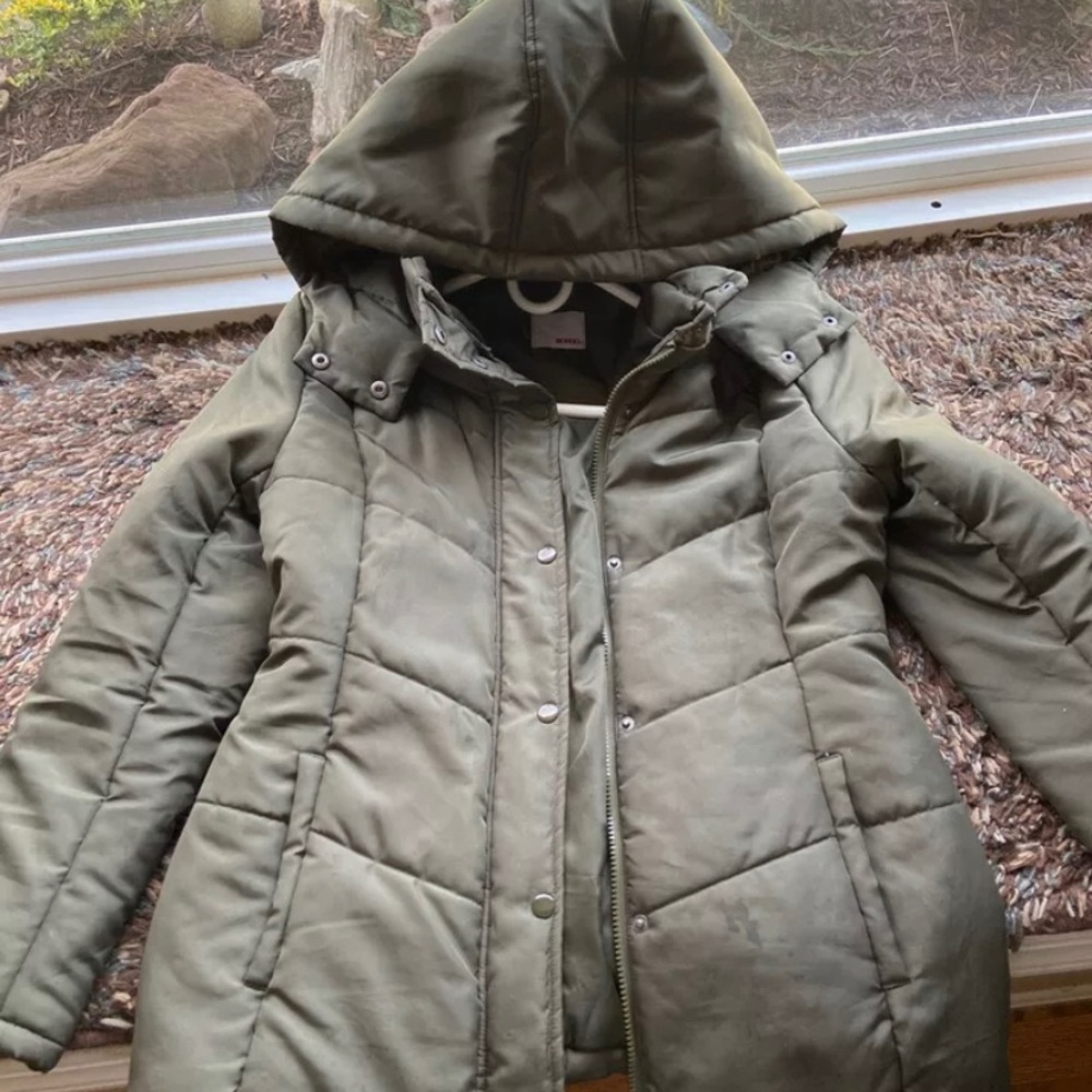 Army green puffer jacket